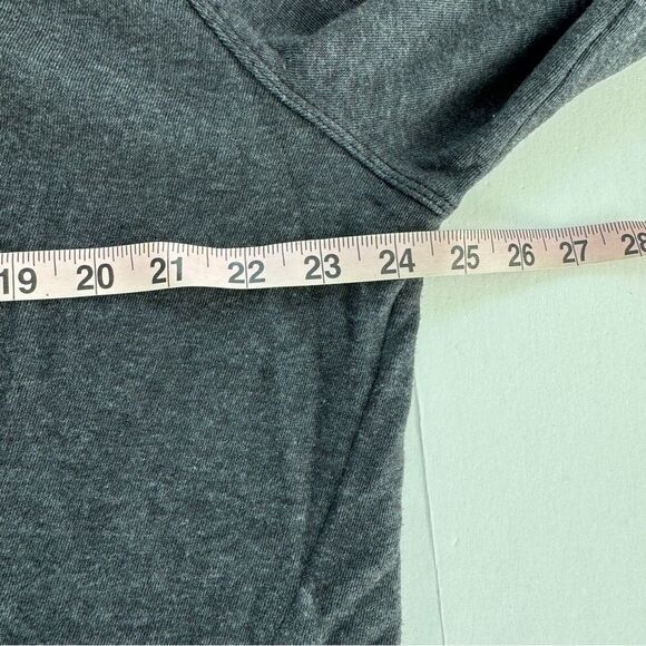 Wildfox Victoria Pullover Deep V Grey Size Medium NWT - Picture 4 of 5